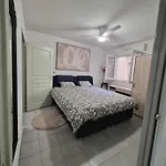 Confortable Rez De Jardin- Terrasse - Parking דירה