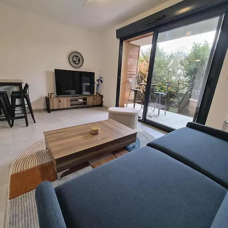 Confortable Rez De Jardin- Terrasse - Parking Apartamento *