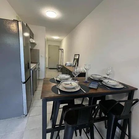 Confortable Rez De Jardin- Terrasse - Parking Apartamento *
