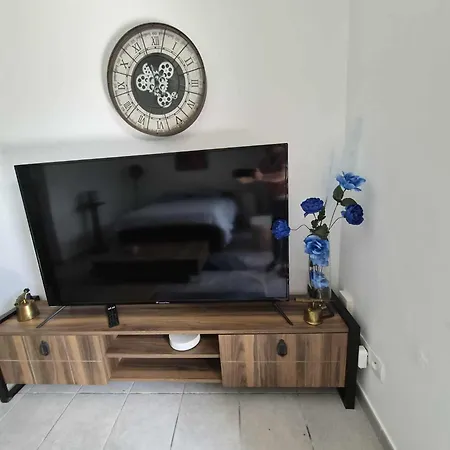 Apartamento Confortable Rez De Jardin- Terrasse - Parking *